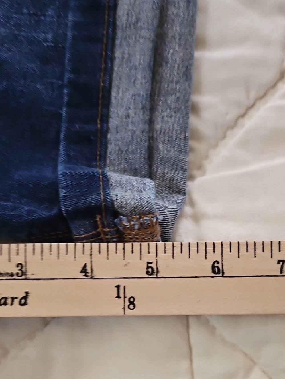 Curve Appeal - High Rise Bermuda Shorts- Size 10/30 - Picture 5 of 7